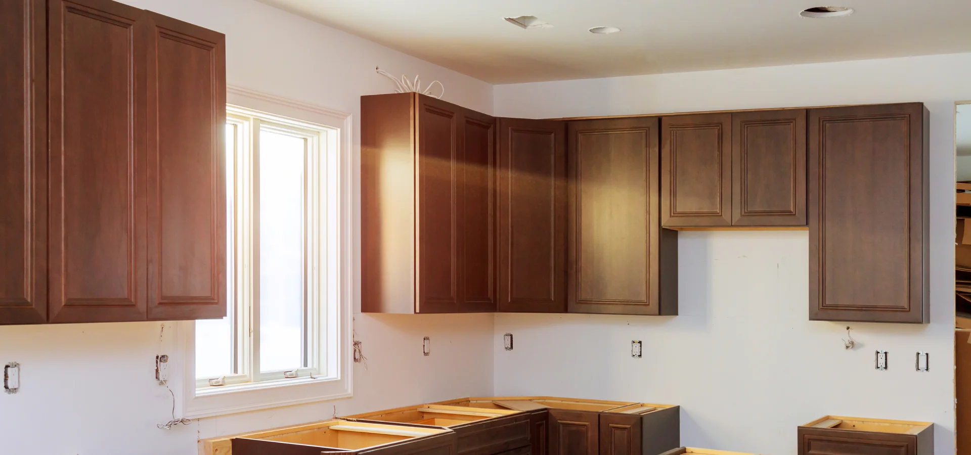 contact us breadcrumb hero